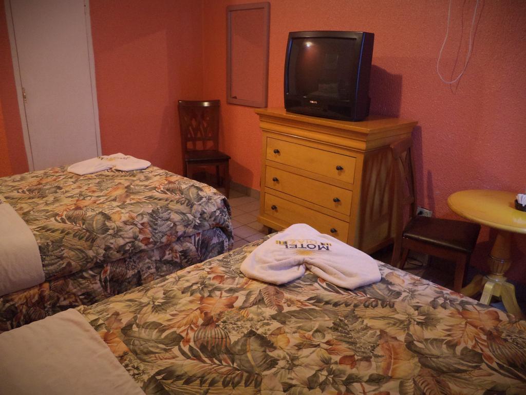 Hotel Diaz 提华纳 客房 照片